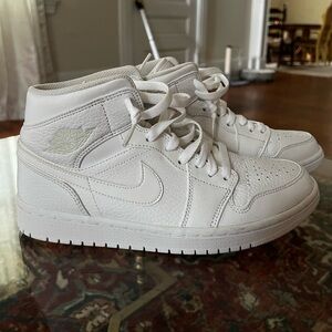 Jordan 1 high top women’s 10 men’s 8.5